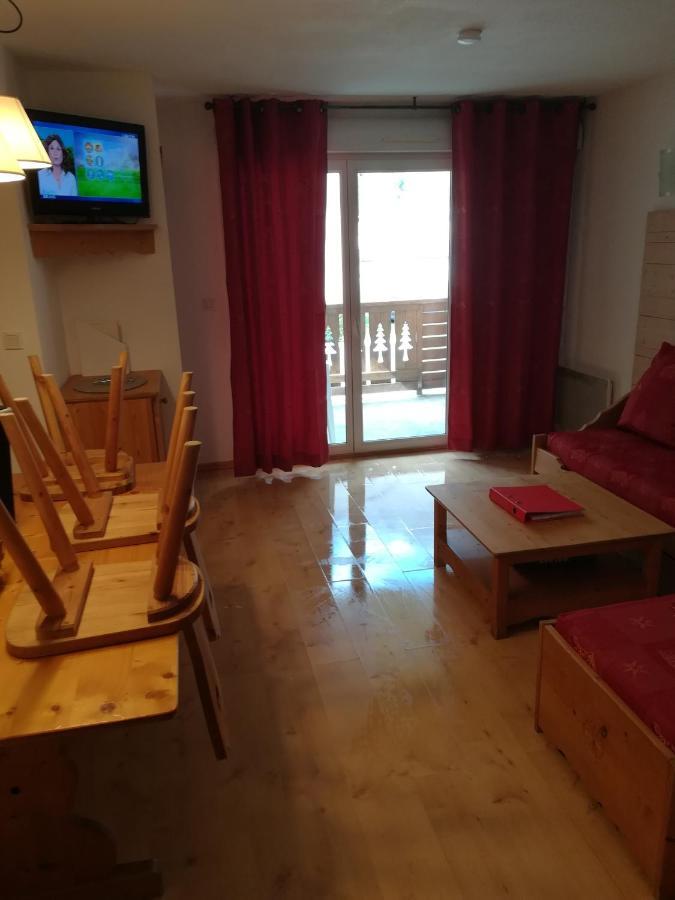 Appartement T3 - 5 Pers - Les Pics D Aran 3* Bagnères-de-Luchon Buitenkant foto